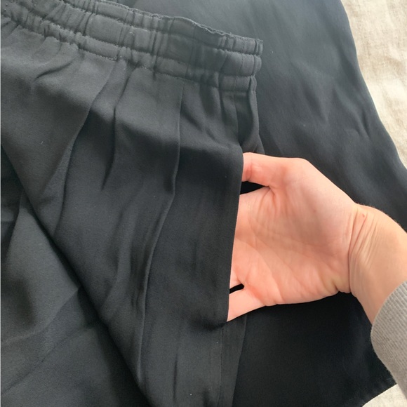 Vince flowy wide leg drawstring pants - medium - Picture 6 of 10